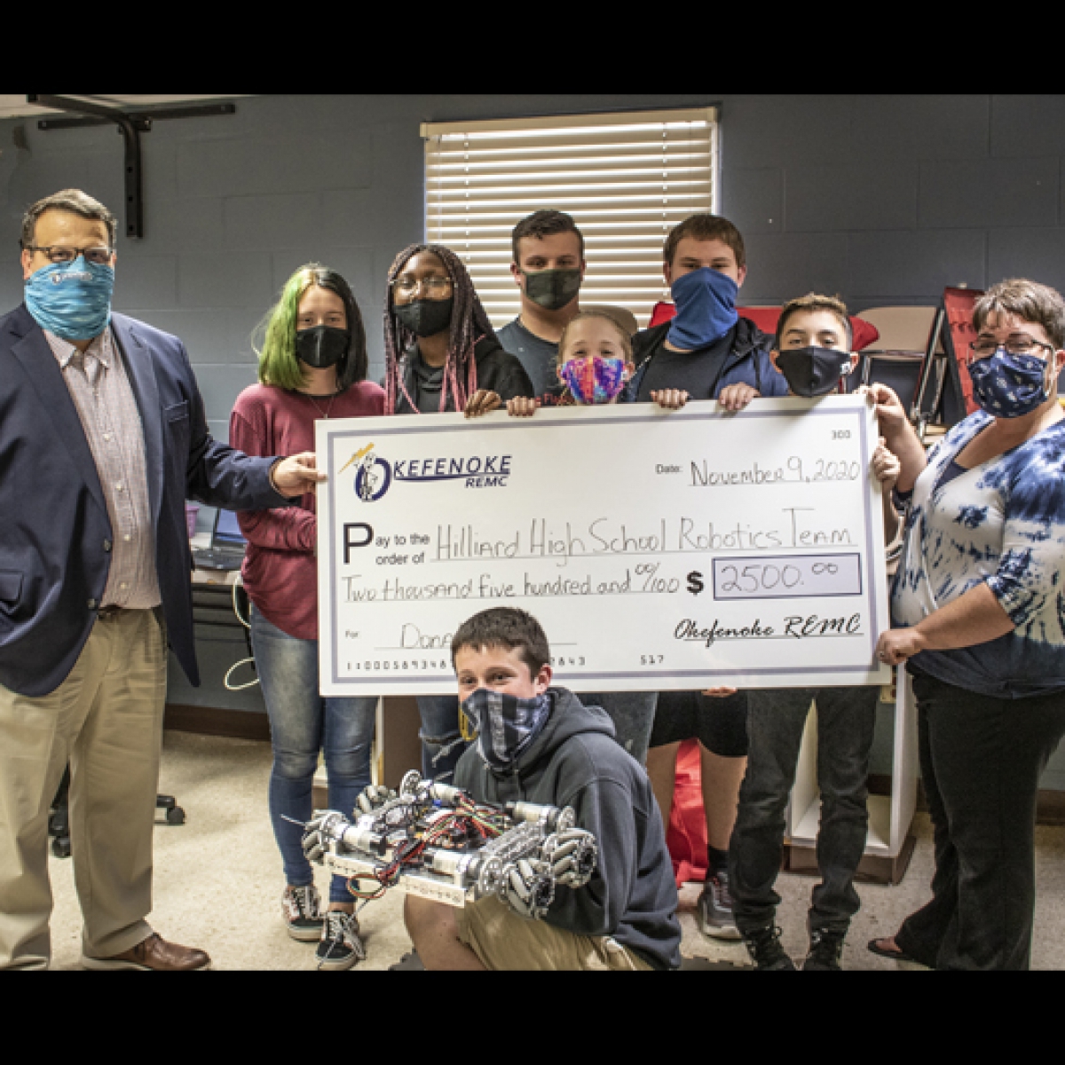 OREMC Makes Donation to Hilliard Robotics Team